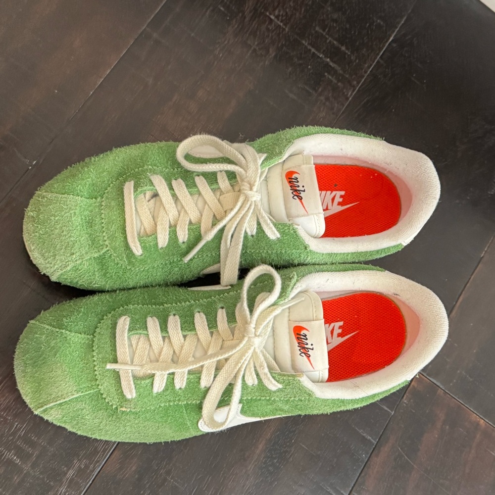 Nike Classic Green and White Cortez